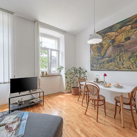 Markaat Apartment Пула Екстер'єр фото