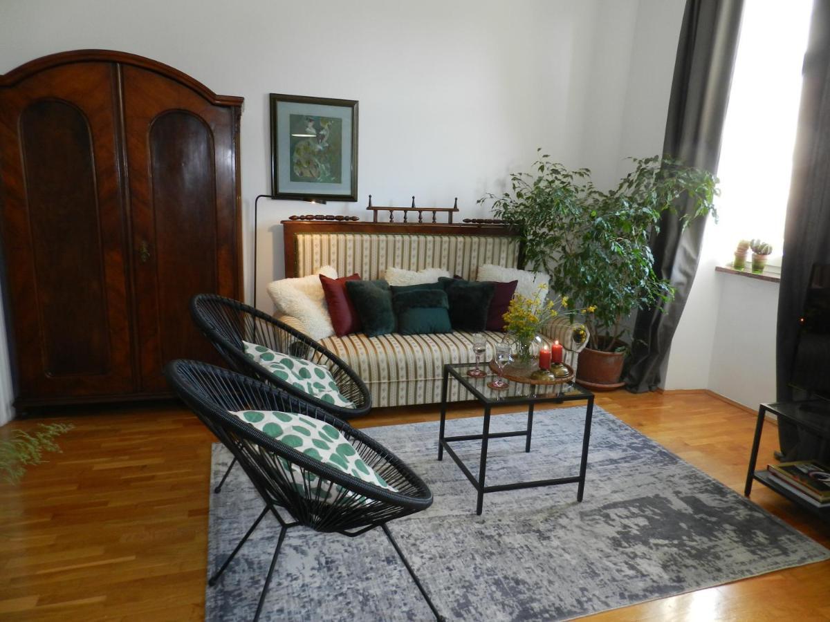 Markaat Apartment Пула Екстер'єр фото