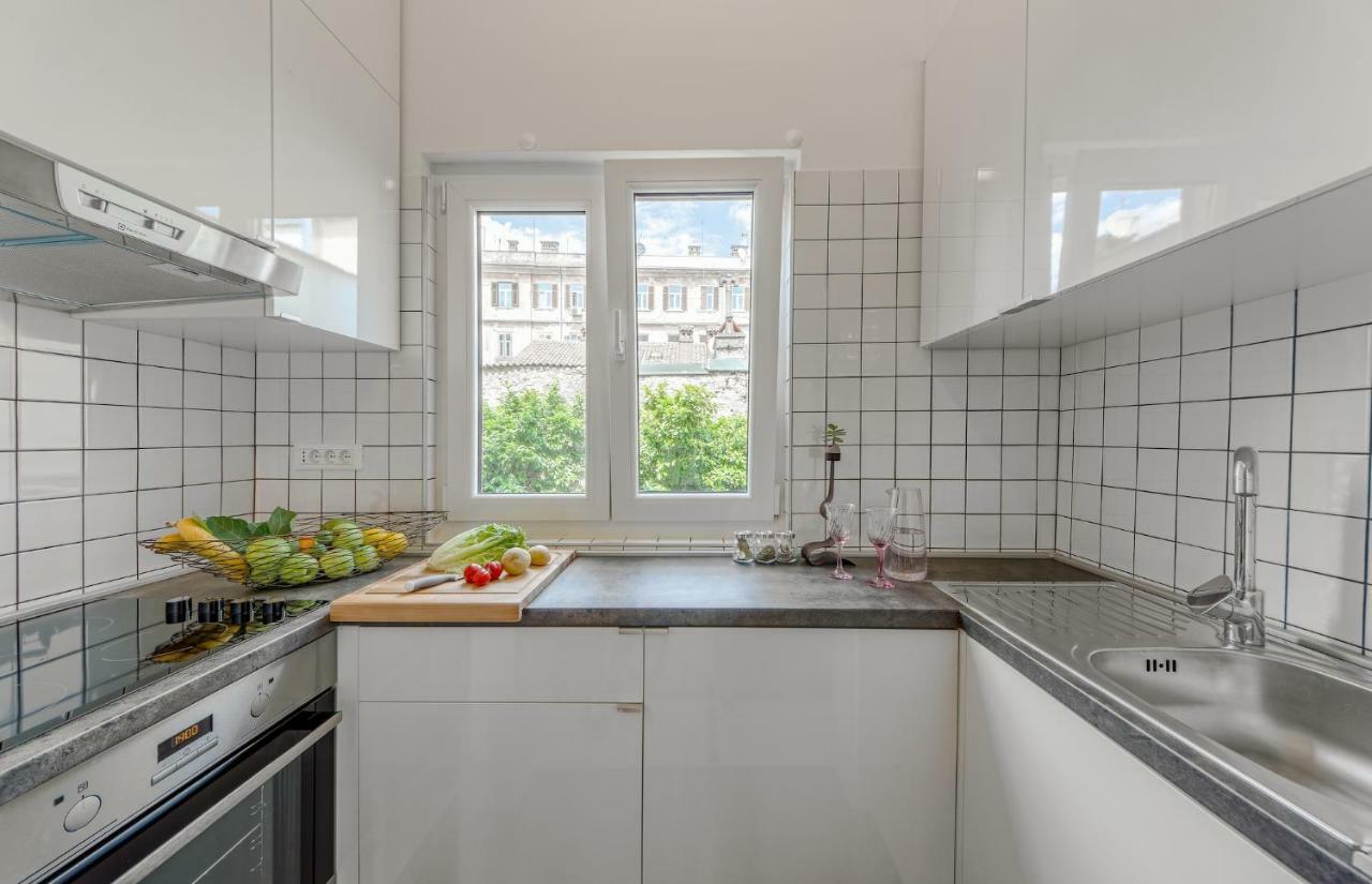 Markaat Apartment Пула Екстер'єр фото